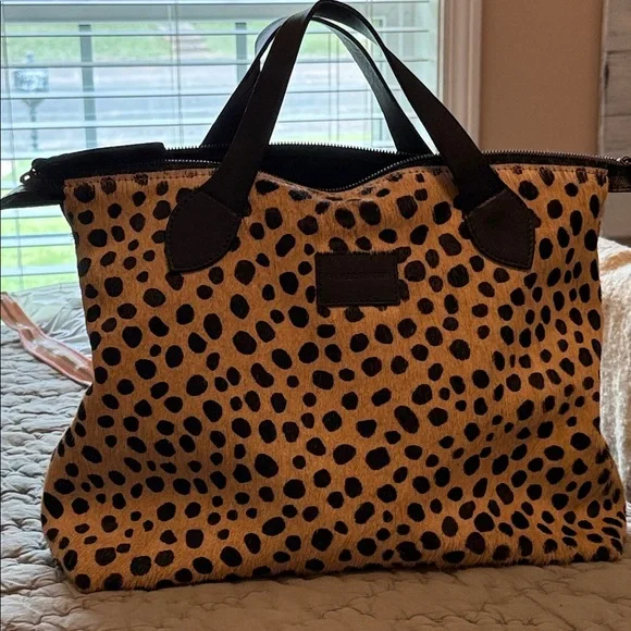 Parker Thatch Leopard Print - Picture 6 of 6